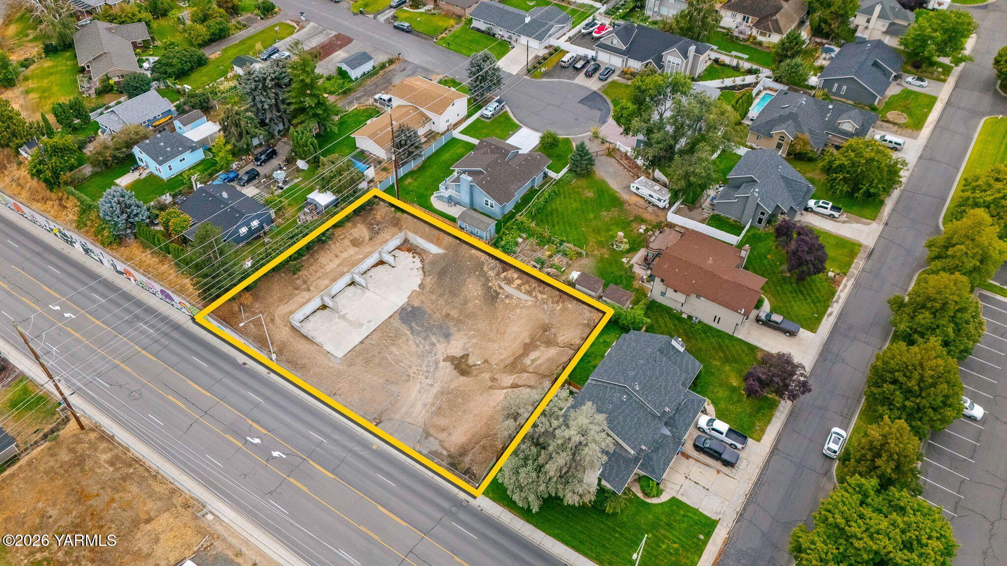 600 N 1St St, Selah, WA 98942