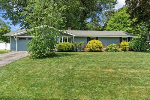 64 Karen Rd, Framingham, MA, 01701-2610 | Card Image