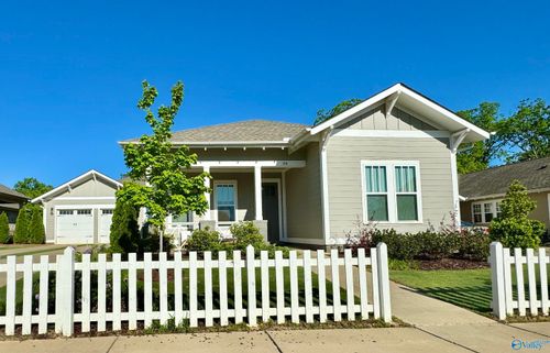 314 Clift Home Place Dr, Madison, AL, 35757-5514 | Card Image