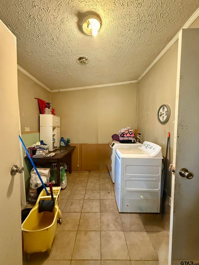 7256 W Fm 515, House other with 4 bedrooms, 2 bathrooms and null parking in Yantis TX | Image 4