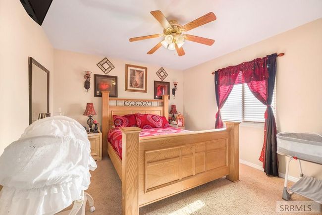 2492 E 2100 N, House other with 6 bedrooms, 4 bathrooms and 2 parking in Hamer ID | Image 12