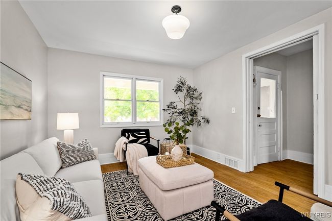204 Woodside Ave, Home with 6 bedrooms, 2 bathrooms and null parking in Buffalo NY | Image 10