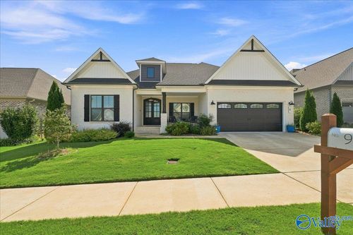 9 Thicket Grove Cir Sw, Huntsville, AL, 35803-1584 | Card Image