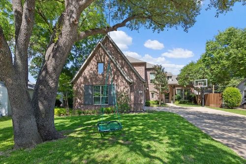 708 Northwood Rd, Fort Worth, TX, 76107-1030 | Card Image