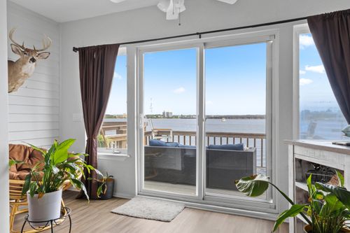 20-214 Snug Harbour Dr, Shalimar, FL, 32579-1260 | Card Image