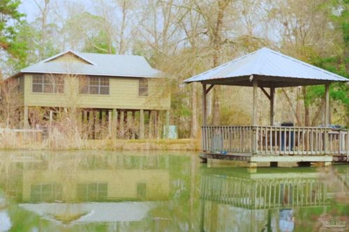1002 Daffin Rd, Molino, FL, 32577-9463 | Card Image