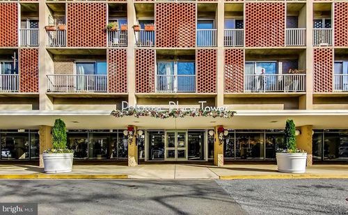 n609-800 4th St Sw, WASHINGTON, DC, 20024-3022 | Card Image