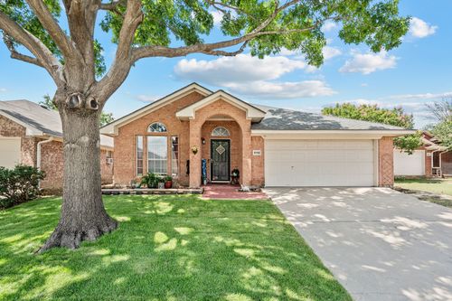 8112 Heritage Place Dr, Fort Worth, TX, 76137-1283 | Card Image