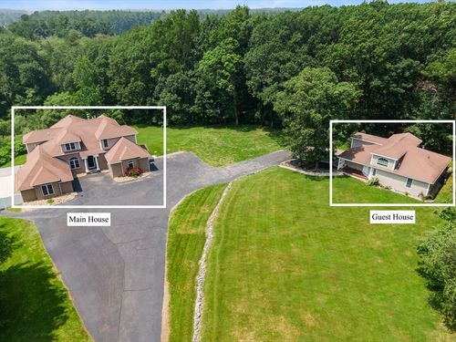 31 Cedar St, North Reading, MA, 01864-2727 | Card Image