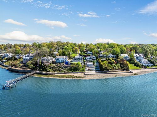 14 Shorecliff Pl, Great Neck, NY, 11023-2016 | Card Image