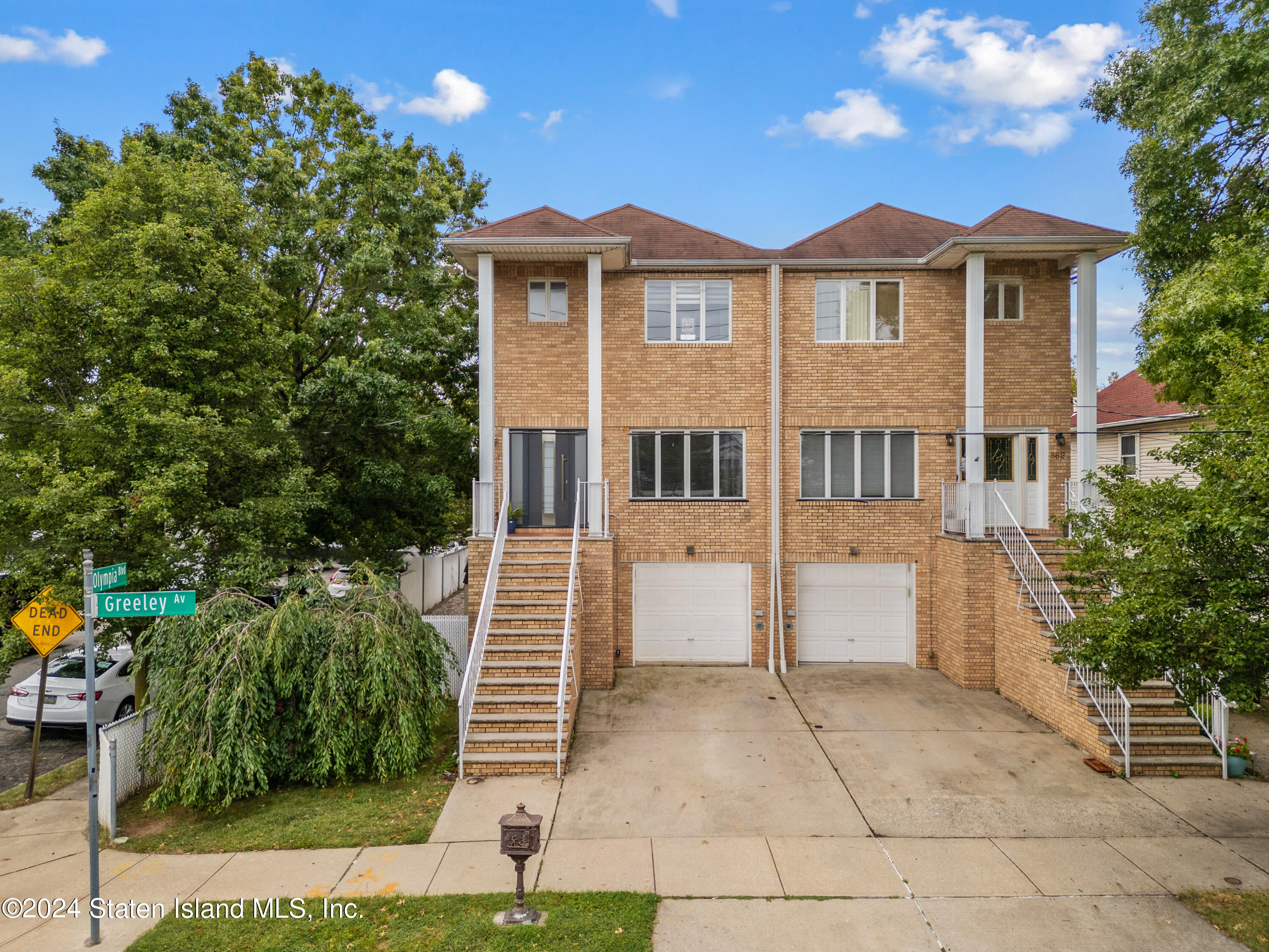Greeley Ave, Staten Island, NY 10306