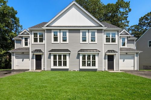 18 Daniels St, Worcester, MA, 01604-1612 | Card Image
