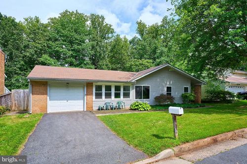 125 Avondale Dr, STERLING, VA, 20164-1204 | Card Image