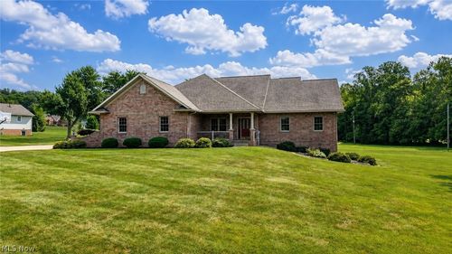 5256 Township Road 356, Millersburg, OH, 44654-8700 | Card Image