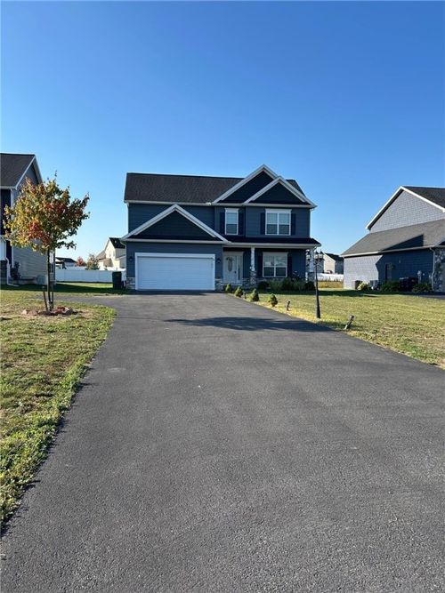 81 Beaver Rd, Churchville, NY, 14428-9601 | Card Image