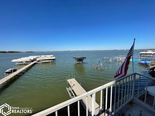 unit-204-2515 S Lakeview Ct, Clear Lake, IA, 50428-2900 | Card Image