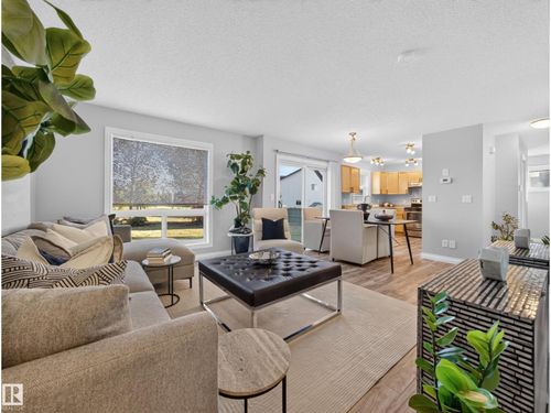 44-12050 17 Ave Sw, Edmonton, AB, T6W1X4 | Card Image