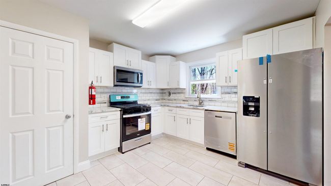 609 Francis Ave, House other with 3 bedrooms, 3 bathrooms and null parking in CHESILHURST NJ | Image 5