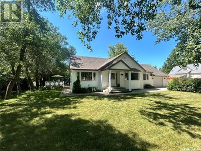 111 Wells Ave E, House other with 3 bedrooms, 2 bathrooms and null parking in Langenburg SK | Image 1