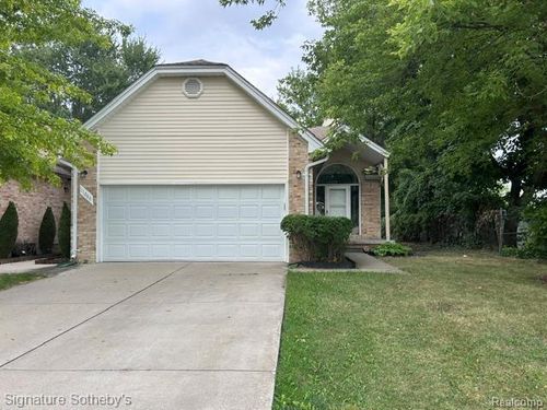 11686 Haller Street, Livonia, MI, 48150 | Card Image