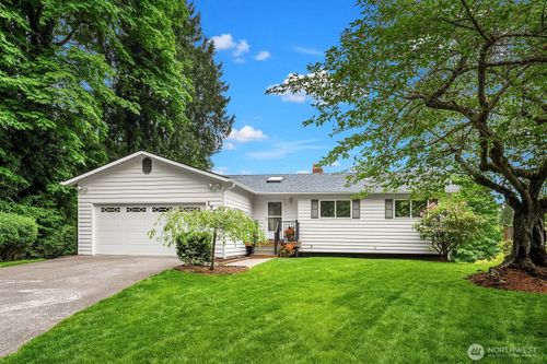 17813 147th Pl Ne, Woodinville, WA, 98072-9246 | Card Image
