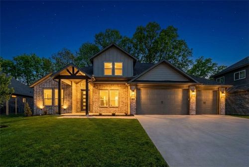 1330 Greyback Ln, Centerton, AR, 72719 | Card Image