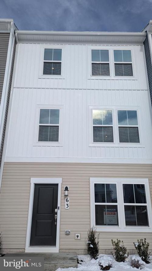 63 Short Branch Dr, RANSON, WV, 25438-4618 | Card Image