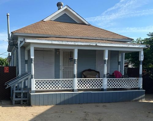 2419 Knowles St, Selma, CA, 93662-3907 | Card Image
