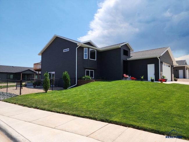 3408 Davenport Loop, House other with 4 bedrooms, 3 bathrooms and null parking in Sturgis SD | Image 37