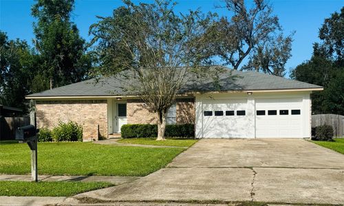 212 Dogwood St, Lake Jackson, TX, 77566-4510 | Card Image