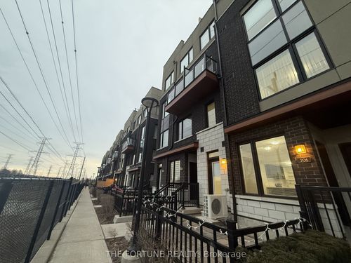206-1555 Kingston Rd, Pickering, ON, L1V0E9 | Card Image