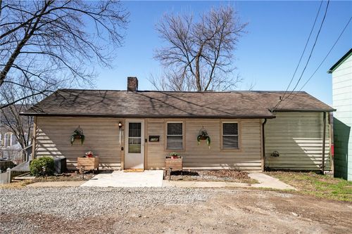 1145 5th St, Oakmont, PA, 15139-1210 | Card Image