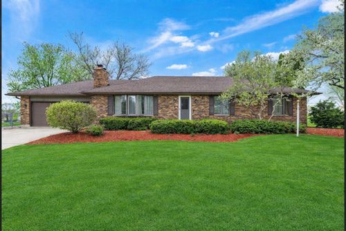 301 Lilas Ct, New Lenox, IL, 60451-1252 | Card Image