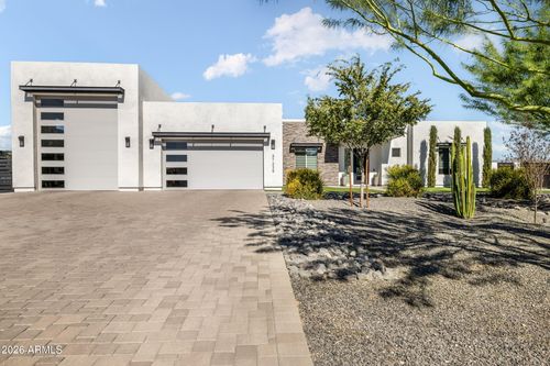 37239 N 11th Ave, Phoenix, AZ, 85086-7801 | Card Image
