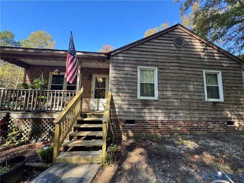 114 Pin Oak Ct, Aylett, VA, 23009-3140 | Card Image