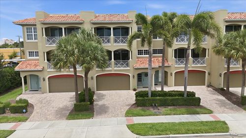 2-712 Granada Ave, VENICE, FL, 34285-2114 | Card Image