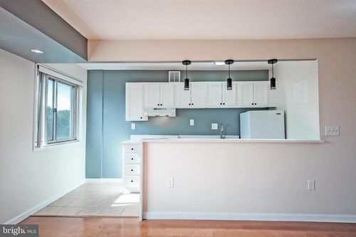 apt-912-2500 N Van Dorn St, ALEXANDRIA, VA, 22302-1606 | Card Image