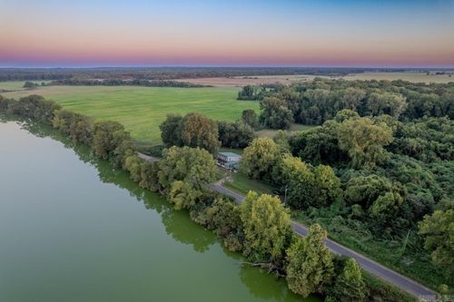 686 Miller County 379, Texarkana, AR, 71854-1811 | Card Image