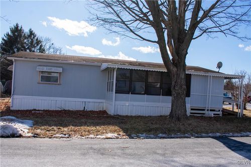 8772 Breinig Run Cir, BREINIGSVILLE, PA, 18031-2005 | Card Image