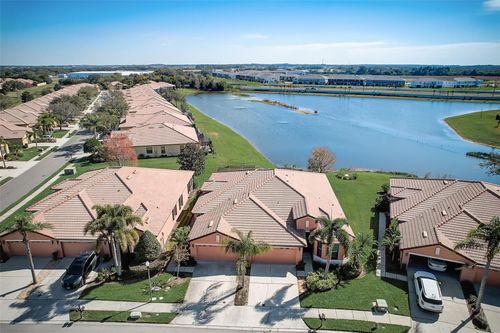 5673 Sunset Falls Dr, APOLLO BEACH, FL, 33572-3112 | Card Image