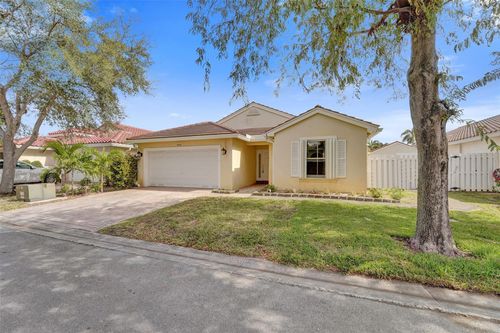 4966 Sw 33rd Ter, Fort Lauderdale, FL, 33312-7934 | Card Image