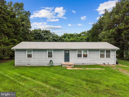 127 Fairfax Dr, COLONIAL BEACH, VA, 22443-5095 | Card Image
