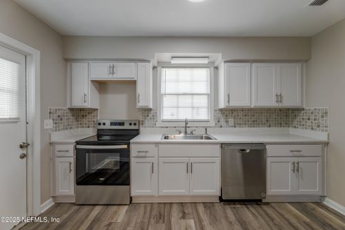 2030 Gibson Rd, Jacksonville, FL, 32207-4948 | Card Image