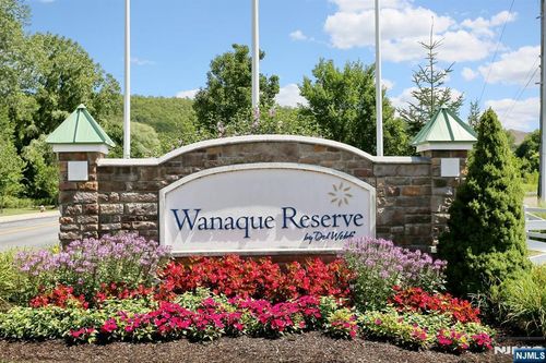 5111 Warrens Way, Wanaque, NJ, 07465-1652 | Card Image