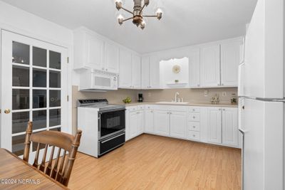 Kitchen | Image 3