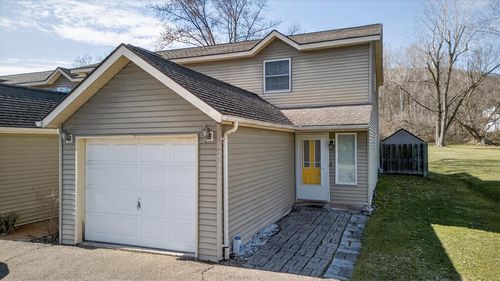 523 Glendale Dr, Endicott, NY, 13760-3761 | Card Image