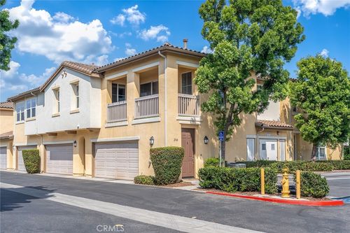 2768 W Madison Cir, Anaheim, CA, 92801-4997 | Card Image