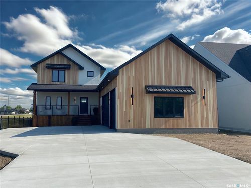 1 Sarah'S Cove, White City, SK, S4L0E2 | Card Image