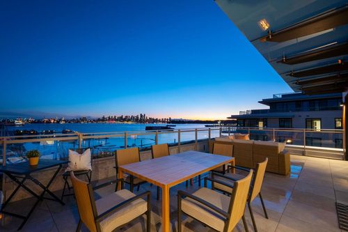 520-755 Harbourside Dr, North Vancouver, BC, V7P3S1 | Card Image
