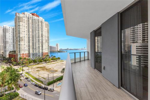 1010-1300 Brickell Bay Dr, Miami, FL, 33131-3384 | Card Image